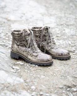 Hiker Boots -Wear Luxe Shop 64531