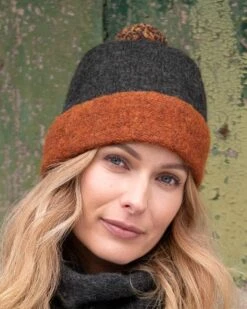 Shetland Wool Bobble Hat