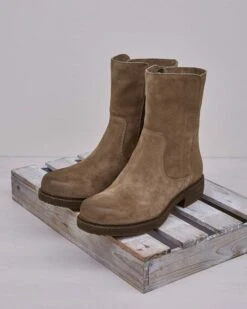 Essential Leather Ankle Boots -Wear Luxe Shop 84036